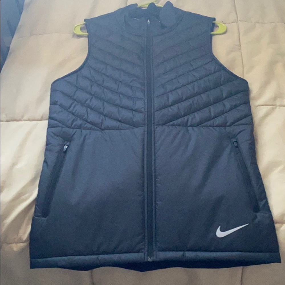 Men’s size small Nike Running Vest